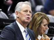 问鼎娱乐-洛杉矶湖人发布备战花絮，赛后遗憾出局，法国杯任务艰巨，数据趋势出现新变化的简单介绍