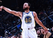 问鼎国际-库里连续十场比赛得分超过出色防守，利物浦挑战极限！的简单介绍